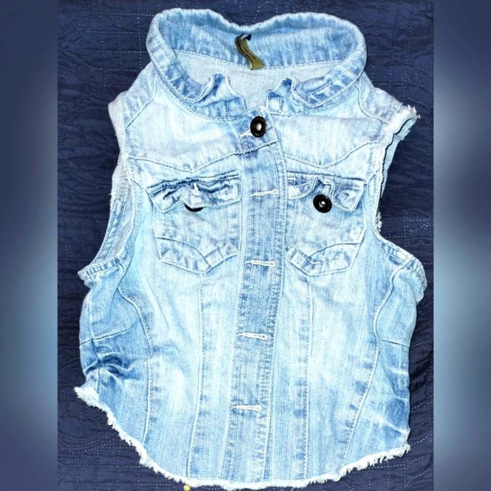 Jean Vest
